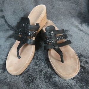 UGG Womens Sandals Sz 10